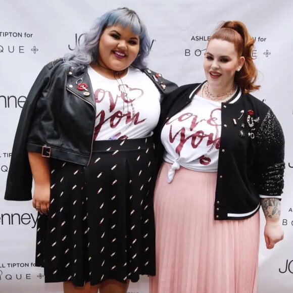 Ashley Nell Tipton Lipstick Print Circle Skirt - Picture 1 of 3